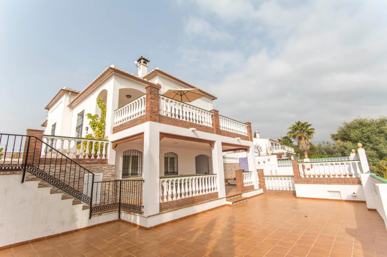 Villa Vallao เนร์คา ภายนอก รูปภาพ